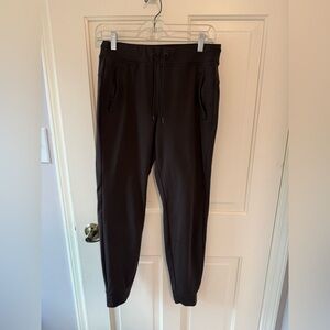 Women’s joggers